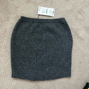 Zara Charcoal Wool(like) Fitted Skirt